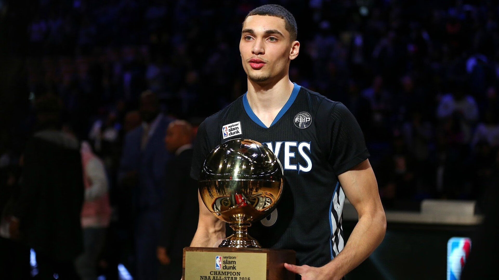 巴雷特:全黑队背后进攻的关键引擎,每次传球都能创造进攻机会