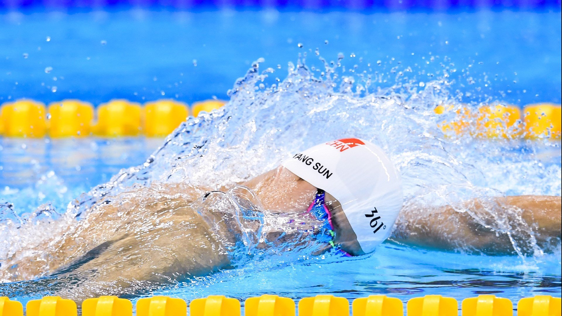 爱游戏电脑版官网-弗朗索瓦·霍尔茨豪伊泽：敏捷的反应与精准的决定力，帮助南非队占领比赛主动